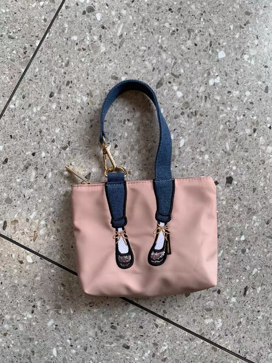 Модная вышитая водонепроницаем – обзор и цена Embroidery Bag